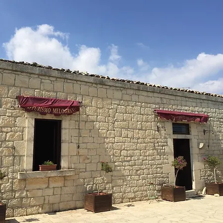 Alloggio per agriturismo Il Melograno *