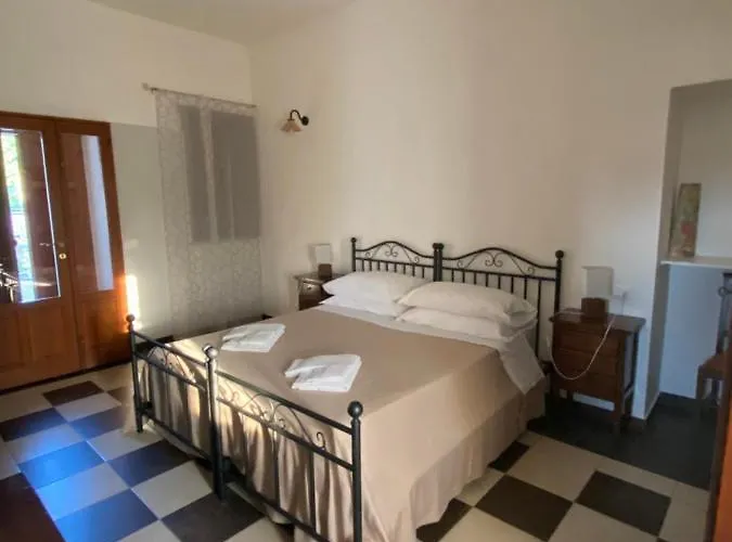 Alloggio per agriturismo Il Melograno Cannizzara