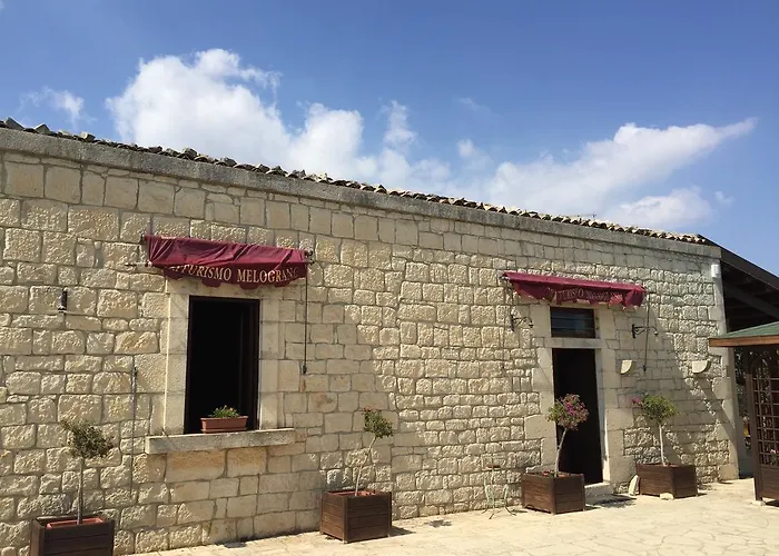 Alloggio per agriturismo Il Melograno *