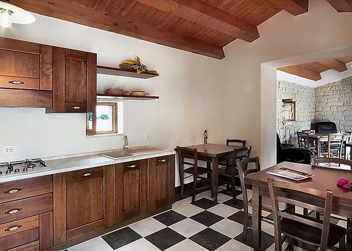 Il Melograno Alloggio per agriturismo Cannizzara