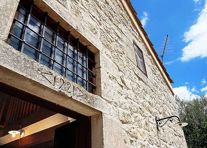 Il Melograno Alloggio per agriturismo *